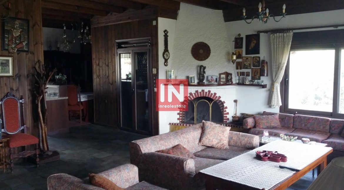 1 living room [1600x1200-inrealestate.gr-property-korinthia-loutra-oraiaselenis-inr00400]