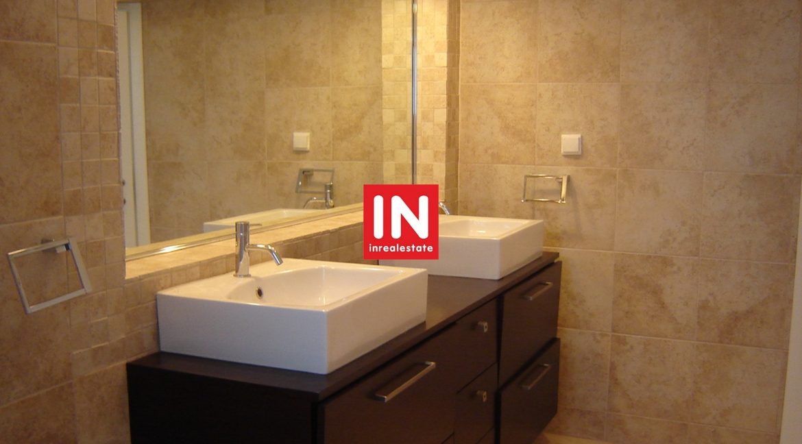 MASTER BATHROOM [poleitai-diamerisma-voula- inrealestate.gr-1156]