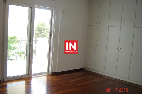 MASTER BEDROOM [poleitai-diamerisma-voula- inrealestate.gr-1156]