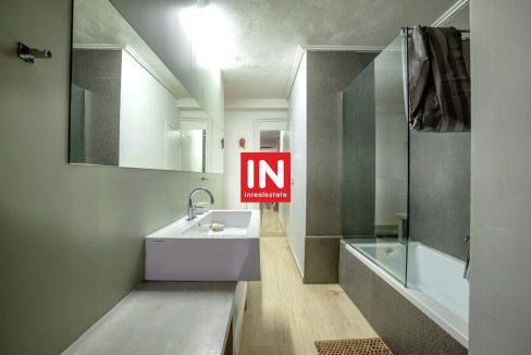 bathroom3 [diamerisma-loft--kolonaki-lykavitos- inrealestate.gr-1431]
