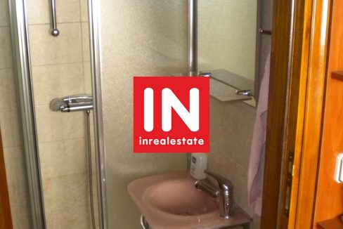 23 SMALL BATHROOM [achaia- akrata-inrealestate.gr - 1713]