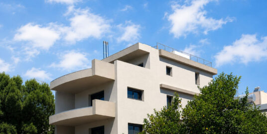 ΠΩΛΕΙΤΑΙ Νεόδμητο Ρετιρέ 60 τ.μ. | ΚΑΛΟΓΡΕΖΑ