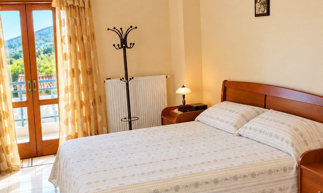Nifida-Mytilene-lesvos- luxury seafront villa (2)