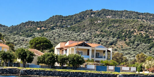 Νυφίδα Μυτιλήνης – Luxury Seafront Villa
